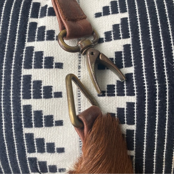 100% Cowhide Shoulder Bag - Picture 14 of 17